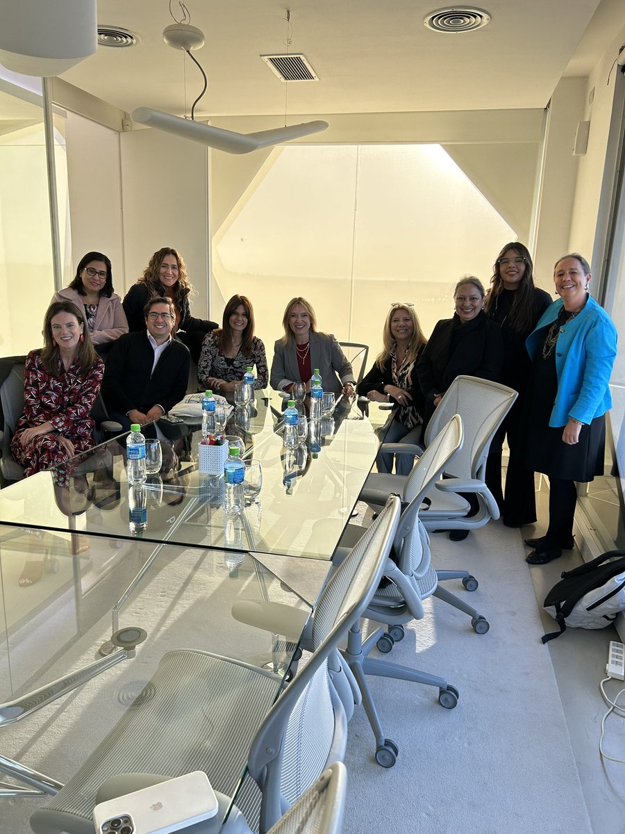 <a href="/laredwinn/">@LaRedWinn</a> en su reunión anual en Argentina . Congreso internacional Mujer, Ciencia y Tecnología en <a href="/LaSiglo21/">Universidad Siglo 21</a> Compartiendo referentes e iniciativas de alto impacto en #Innovacion  en Iberoamérica <a href="/Programa_CYTED/">Programa CYTED</a>