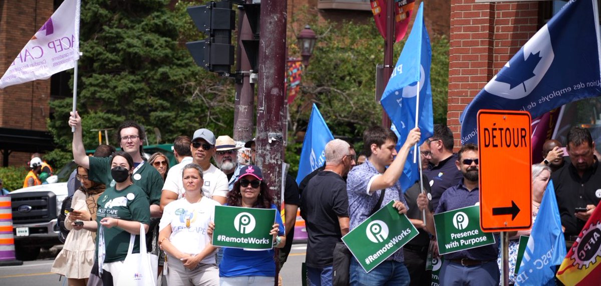 CAPE - ACEP (@cape_acep) on Twitter photo A big thank you to everyone who came out to the rallies yesterday to say NO to mandatory in-office days along w/ <a href="/PSACNCR/">PSAC NCR | AFPC RCN</a> <a href="/PIPSC_IPFPC/">PIPSC_IPFPC</a> <a href="/acfoacaf/">ACFO-ACAF</a> <a href="/UNE_SEN/">UNE | SEN</a> and others! Learn more about winning telework rights: acep-cape.ca/en/issues/winn… #PointOfNoReturn #RemoteWorks #ScrapTheMandate A big thank you to everyone who came out to the rallies yesterday to say NO to mandatory in-office days along w/ <a href="/PSACNCR/">PSAC NCR | AFPC RCN</a> <a href="/PIPSC_IPFPC/">PIPSC_IPFPC</a> <a href="/acfoacaf/">ACFO-ACAF</a> <a href="/UNE_SEN/">UNE | SEN</a> and others! Learn more about winning telework rights: acep-cape.ca/en/issues/winn… #PointOfNoReturn #RemoteWorks #ScrapTheMandate