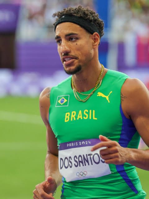 piuesportes's tweet photo. 🏃 Almir Júnior ajudou nas tragédias de Porto Alegre, pegou um avião para Cuiabá, sua cidade natal, e bateu o recorde do Ibero-Americano com a nona melhor marca do mundo dois dias depois.

Durante o ciclo, trocou a perna de salto para minimizar as lesões e começou quase do zero.

Hoje, disputa a primeira final olímpica do país no salto triplo após 16 anos.

A partir das 15h13, ao vivo, na @CazeTVOficial.