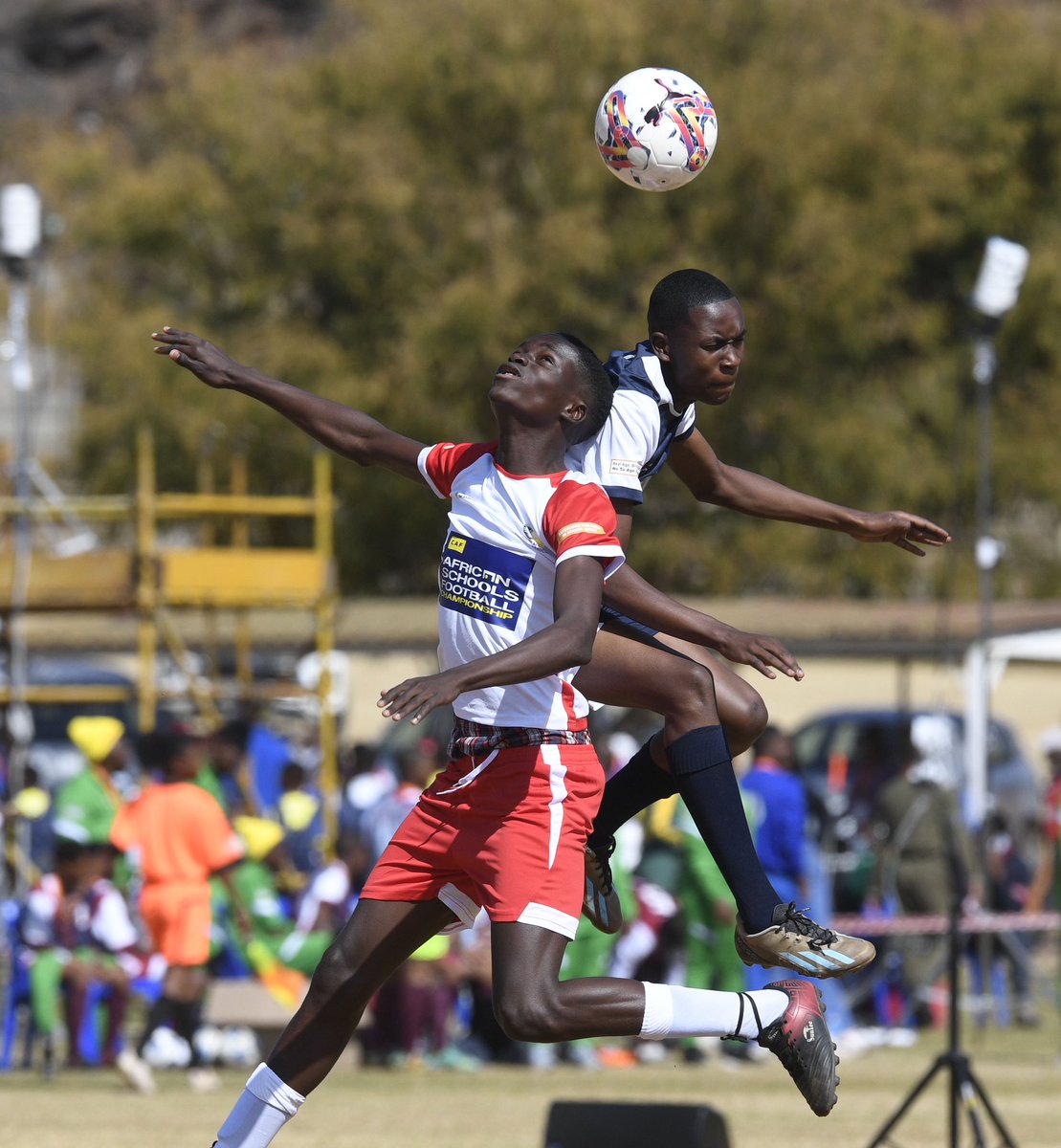 SportArtsCultur's tweet image. These footballers are standing on business on the field for the Under-15 school football clubs in the 2024 Football National School Sport Championships from 9-10 August 2024 at Wits Sturrock Park in Johannesburg 

#SchoolSportIsAlive
#NSSC
#InspiringANationOfWinners