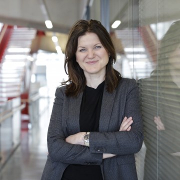 MRC_LMS's tweet image. In April, Professor Petra Hajkova, deputy director of the @MRC_LMS, was awarded the prestigious Cheryll Tickle Medal. This medal is awarded annually to mid-career, female scientists for outstanding achievements in the field of Developmental Biology.
lms.mrc.ac.uk/petra-hajkova-…