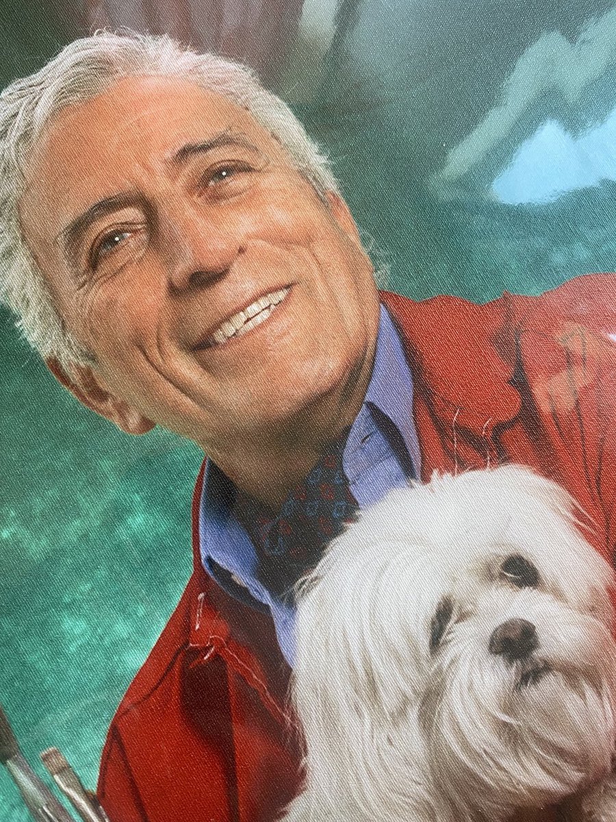 FuchsProjects's tweet image. Tony Bennett photographed by ©️ Rafael Fuchs 📸@FuchsProjects 

@itstonybennett who received 20 Grammy awards for his music was also a visual artist, and painted under his real name Anthony Benedetto, or just “Benedetto”. I photographed him at his apartment across Central Park NY