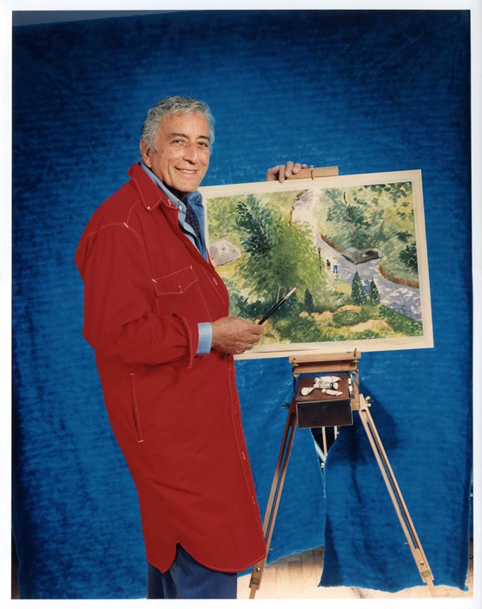 FuchsProjects's tweet image. Tony Bennett photographed by ©️ Rafael Fuchs 📸@FuchsProjects 

@itstonybennett who received 20 Grammy awards for his music was also a visual artist, and painted under his real name Anthony Benedetto, or just “Benedetto”. I photographed him at his apartment across Central Park NY