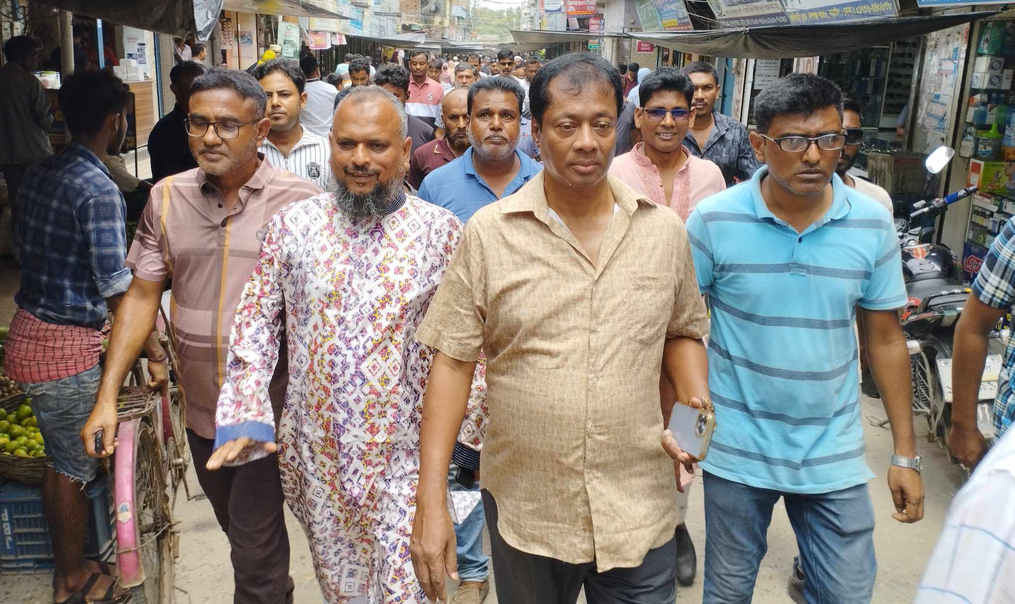 নড়াইলে বিএনপির শান্তি সমাবেশে জাহাঙ্গীর আলম দলের নির্দেশনা মেনে চলার নির্দেশ