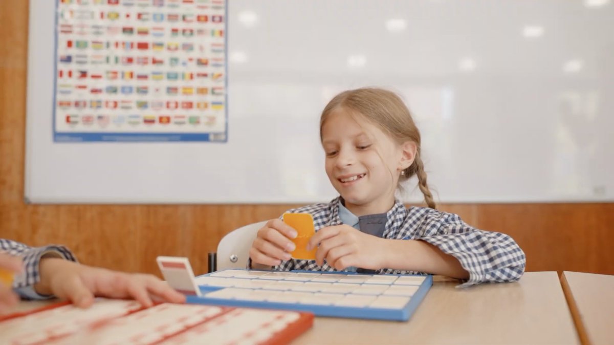 Boost your kids' language skills with these fun activities:
1️⃣ Play Scrabble Junior or rhyme games to build vocabulary.
2️⃣ Read stories daily to enhance listening and comprehension.
3️⃣ Foster creativity by taking turns to continue made-up stories. 📚🎉