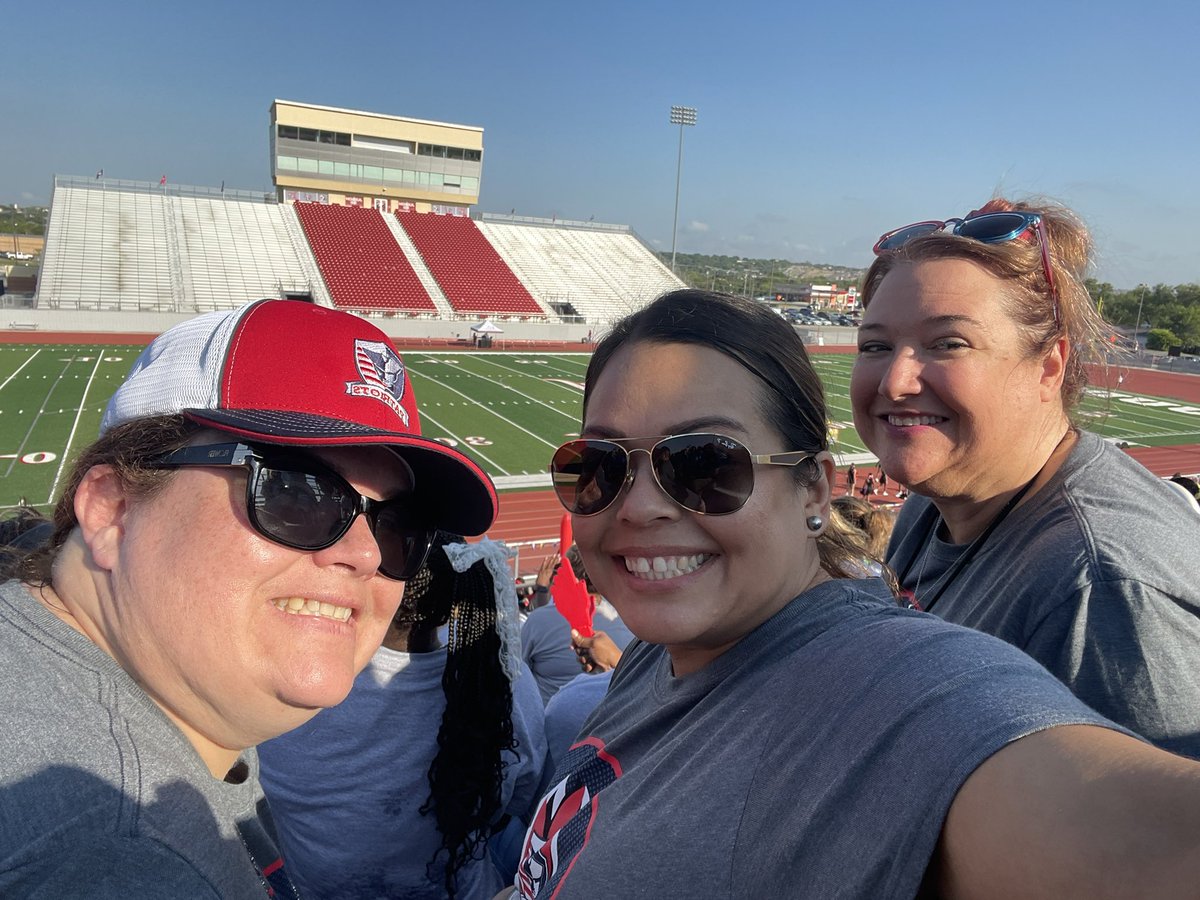 silvaericab's tweet image. VMHS
Let’s goooooooooo! 
#1Home1Family #JISD