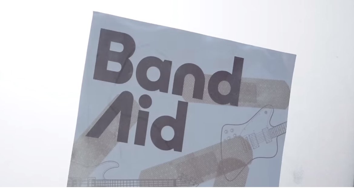 ourday907's tweet photo. Band Aid = 반창고 🩹
컨셉 미쳤다 https://t.co/APkr20dzYp