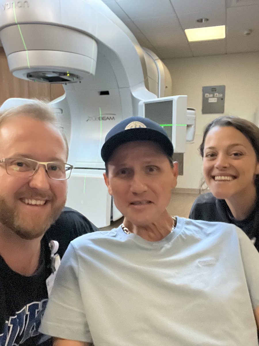 jaybland's tweet photo. These oncology radiation technologist right here have taken the absolute best care of me for 2 weeksThey set the standard on patient care no doubt My last week ⁦@DukeCancer⁩ now headed home for rest and relaxation before the next round. #igothis #cancersucks #Mesothelioma https://t.co/NKpQtpPrdS