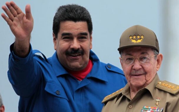 30 AÑOS de CÁRCEL pagarán ACUSADOS de intentar ...  "DERROCAR(?) a MADURO" france24.com/es/minuto-a-mi…