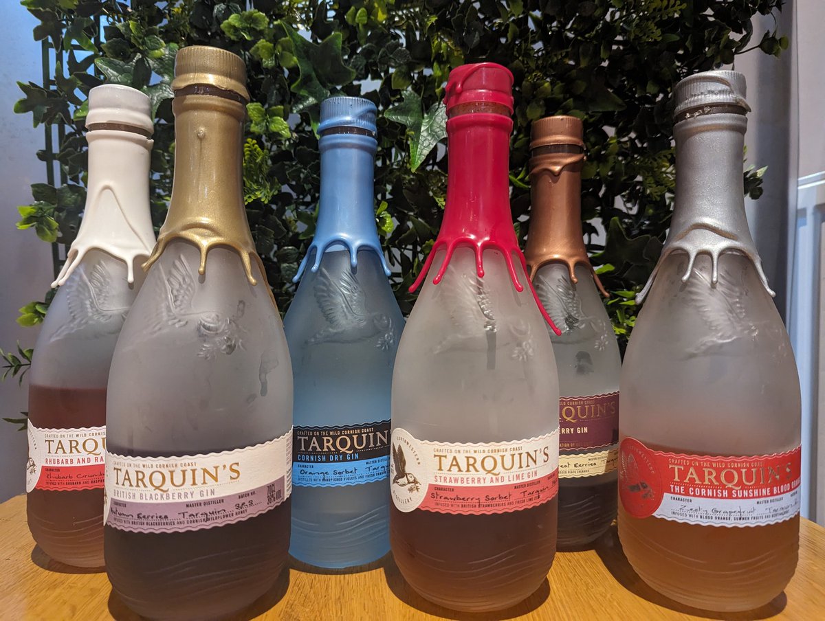 Tarquin's Gin is a favourite at Afan lodge. Haven't tried their unique flavours? 

Pop into us and Let the fun beGIN! 

#afanlodge #afanhotel #afanvalley #porttable #cymmer #maesteg #gin #bar #restaurant