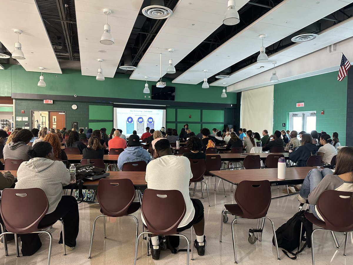 Our College Prep FAFSA Family event has kicked off!! Thank you <a href="/GEARUPMeriden/">GEAR UP Meriden & MxCC</a> <a href="/ct_middlesex/">CT State Middlesex</a> <a href="/ctrisenetwork/">Connecticut RISE Network</a>  for all your support making this happen!