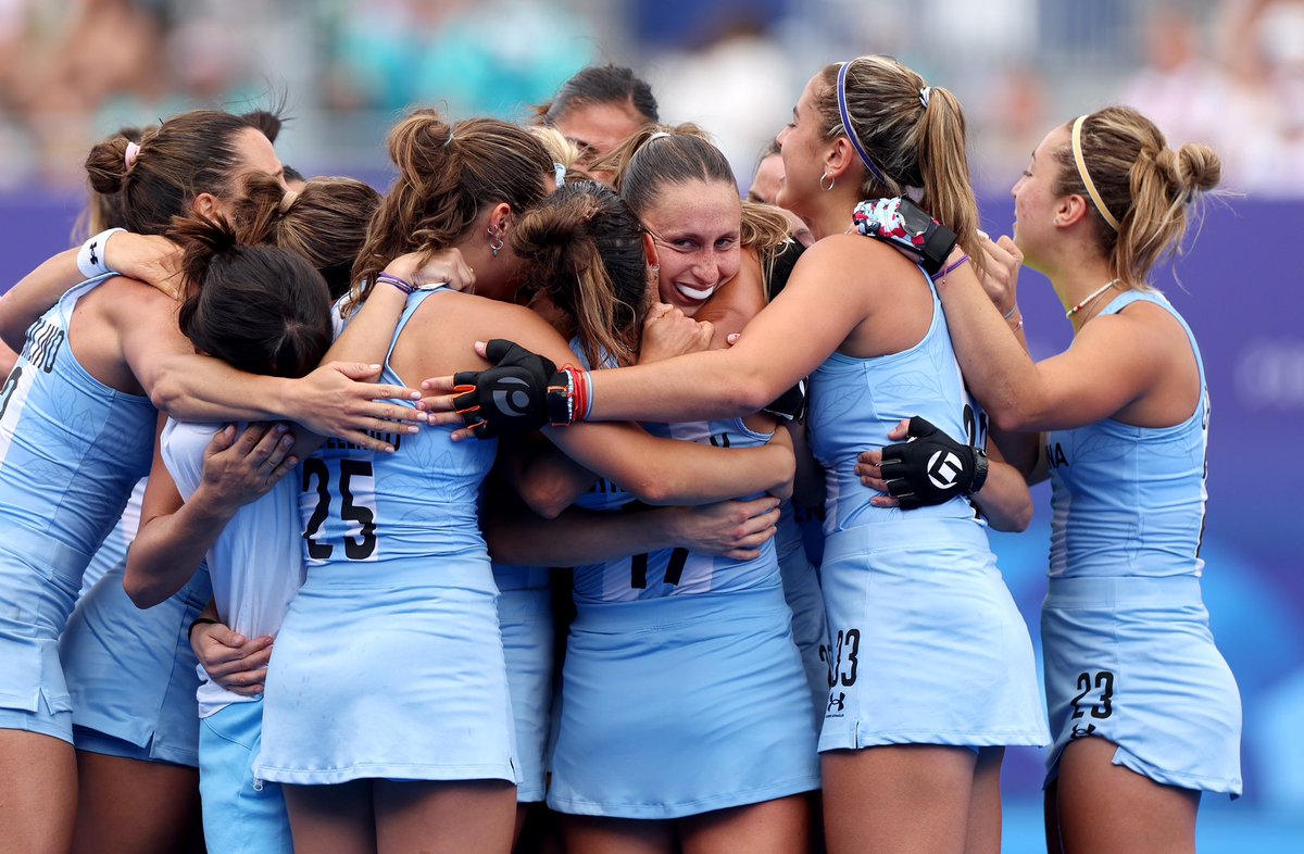 ¡YA SON 6️⃣ MEDALLAS! 🇦🇷🤯

Aquí están los éxitos de la selección femenina de hockey de Argentina 🏑

🥈 Sídney 2000
🥉 Atenas 2004
🥉 Pekín 2008
🥈 Londres 2012
🥈 Tokyo 2020
🥉 #Paris2024

#JuegosOlímpicos I <a href="/ArgFieldHockey/">Argentina Hockey</a>
