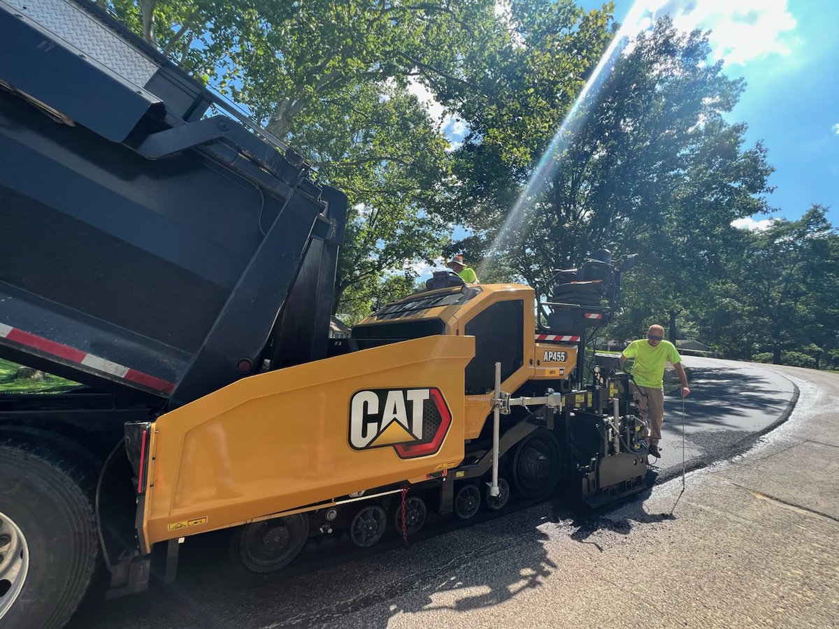 📢 McKee Materials, in collaboration with <a href="/JobsOhio/">JobsOhio</a>, <a href="/Ohio_SE/">OhioSE</a>, and <a href="/SEOhioPort/">SEOhio PortAuthority</a>, announced an investment of over $980k in Washington County. The addition of the new production plant will allow the company to expand into West Virginia, creating 5 new jobs. ohiose.com/news/mckee-mat…
