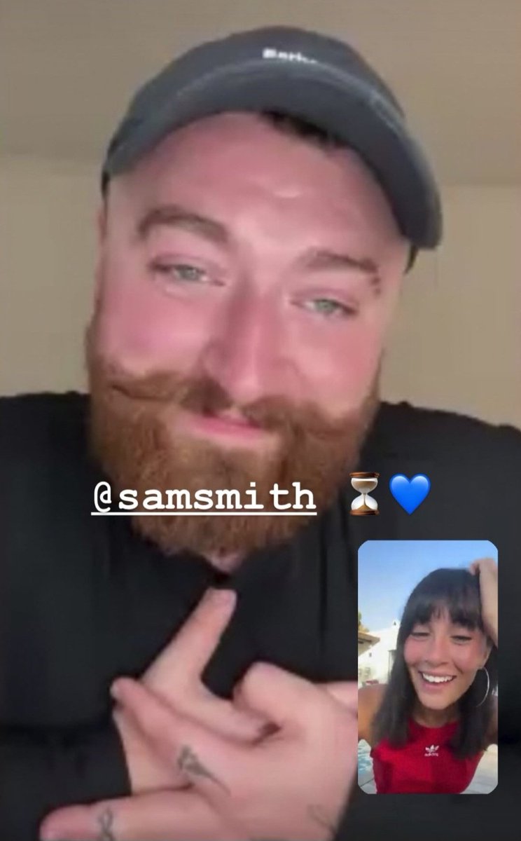 Victoria a poster cette photo en story Instagram il y a quelques minutes, faisant ententre qu'une collaboration entre les artistes est à venir !