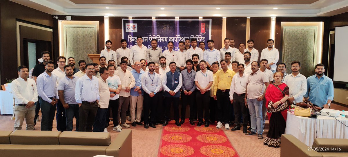 RetailHpcl's tweet photo. Key to success is satisfaction of Internal Customer. Dealers are driving force, their involvement &amp; engagement is prime #HPCLJabalpurMP #DeliveringHappiness #DealerEngagement #learning #HPCL @nimishpsingh @Rg03Goel https://t.co/c4UxwD3me8