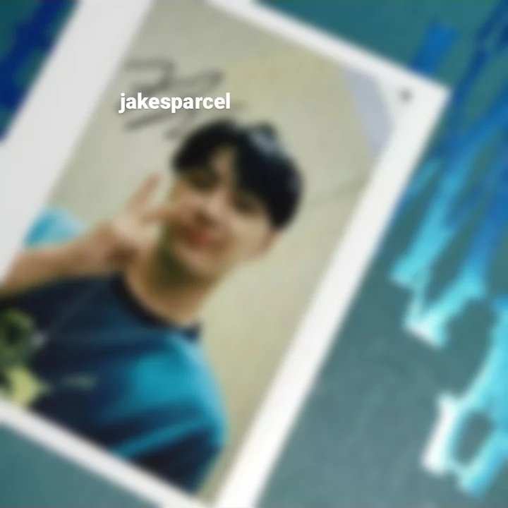 jakesparcel's tweet image. wts lfb enhypen ph

d:d jay limited signed polaroid

— 25k (negotiable)
— 50% dp, 2 weeks rembal
— open to international buyers with ph address 
— own pull (november 2021)
— dm to claim

helping a friend, pls rt!

t. wts lfb enhypen charybdis instant photo jay