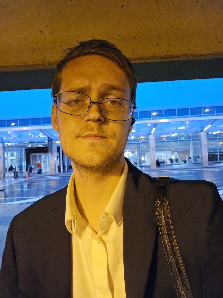 JRobineLaw's tweet photo. We will have to how it goes it annoys me that a light rain delayed my flight 3 hours. But i have to be kind. @AmericanAir was kind enough to rebook my connection. And it isn't perfect, but they did right by me. I could go on for hours about jet blue. https://t.co/VpT7DNXgnY