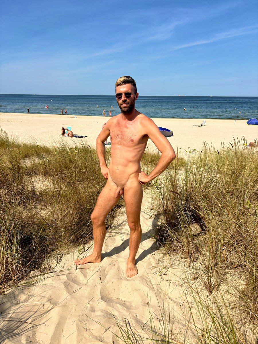 Beachday 🏖️😎
#beachday #fkk #gayleipzig #gaygermany