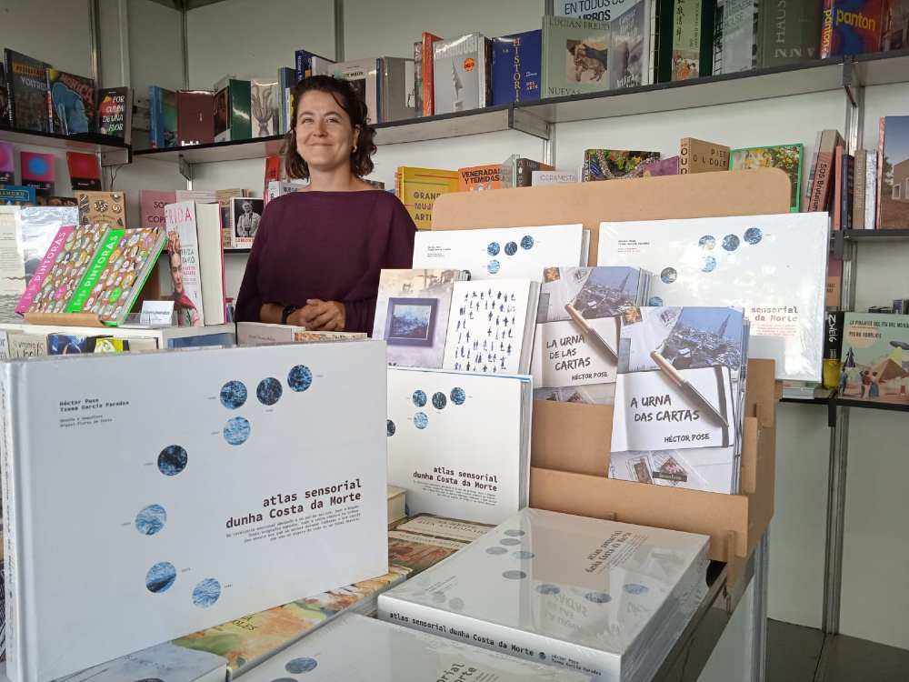 Librería Formatos tweet media