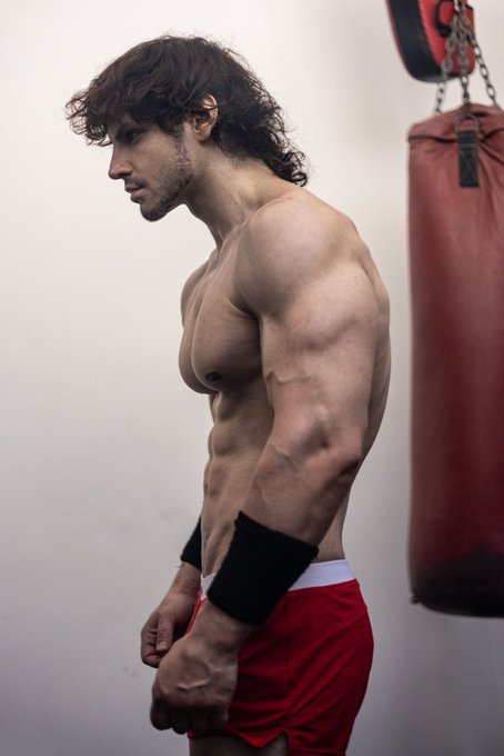 Watch T A R Y N's leaked NSFW photo on TwXstars