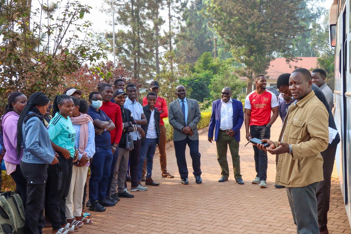 kabuniversity's tweet photo. KAB Medical Students under their Association @KUMSAOfficial have been flagged off by the Vice Chancellor @jckwesiga. They will be joining other medical students under the Uganda Medical Students Association @OfficialFUMSA for a medical camp in Moroto. Safe trip! https://t.co/6NjNgBPIBA