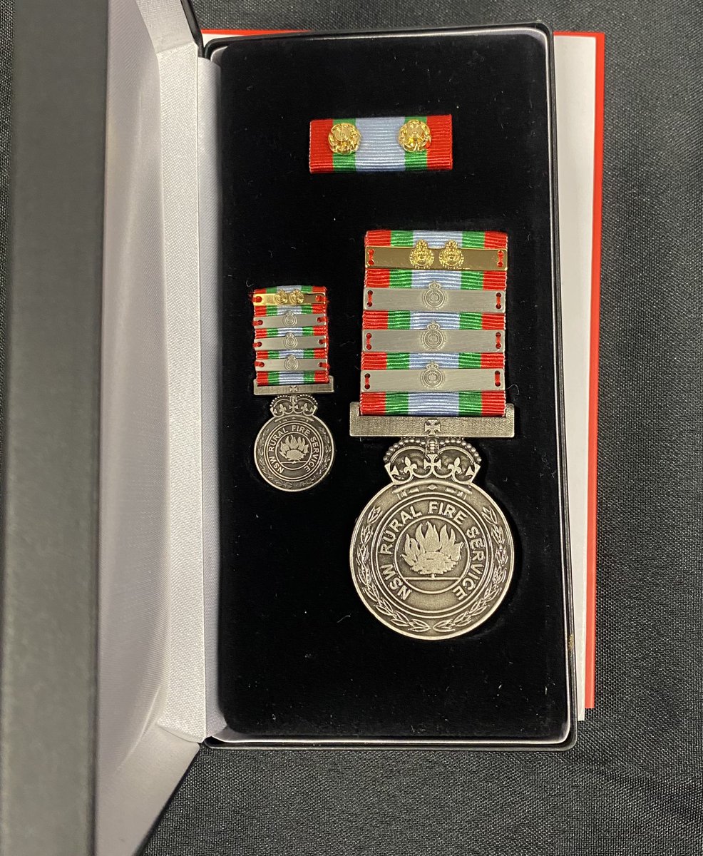 nywlek's tweet photo. A pleasure to represent Commissioner Rob Rogers AFSM at the NSW RFS - MIA District Award Cermony. With years of service ranging from 10 to over 70, many of these volunteers have dedicated a significant portion of their life to protecting others, and for that we say thank you. https://t.co/5ZQNteBSdD