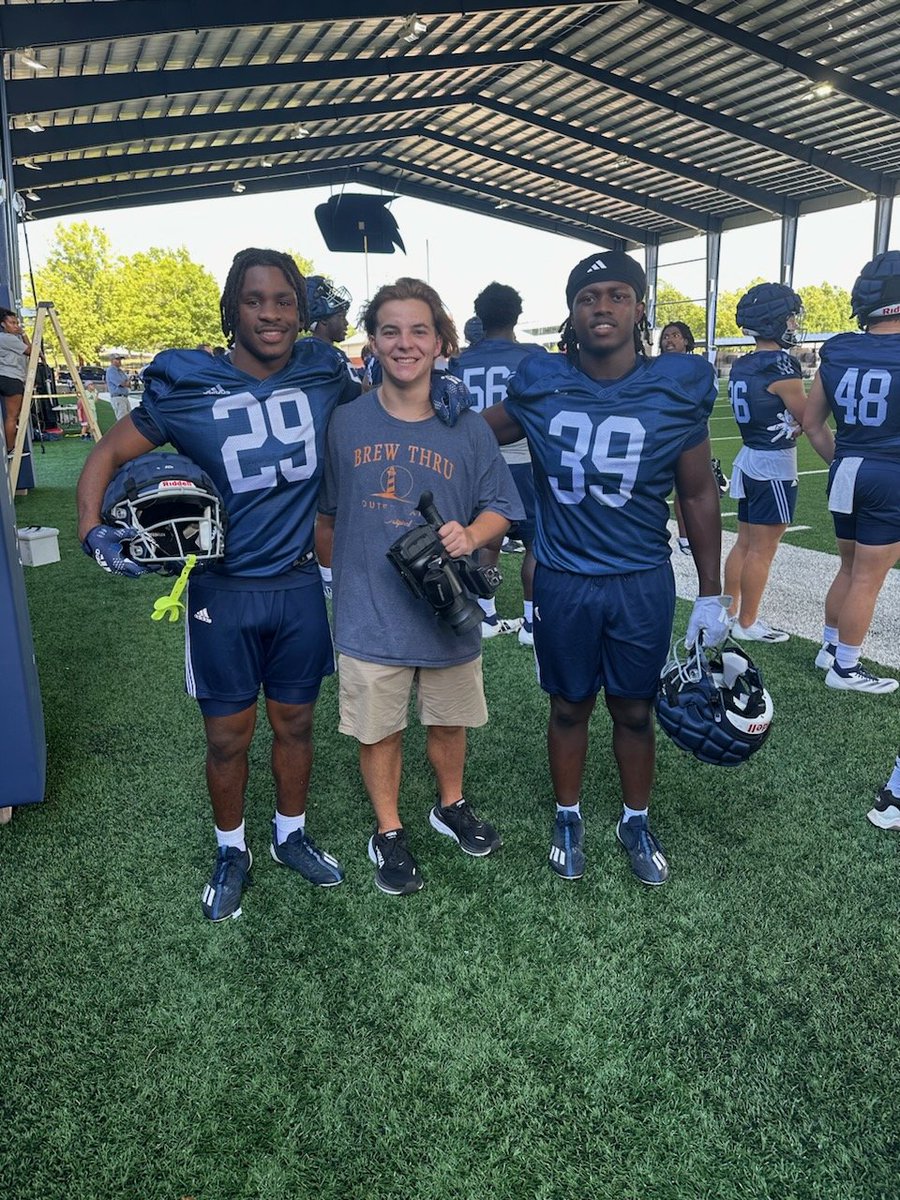 The Rocker Lee tweet media