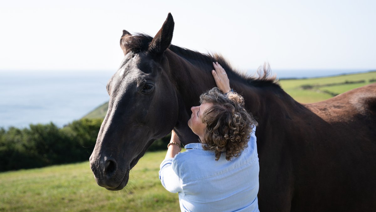 Animals can play an amazing role in someone's therapy journey!

Interested in finding out more? <a href="/ChaosFarmUK/">CHAOS Farm 🌿</a> &amp; <a href="/creaturefeat/">Thecreaturefeatureshow</a> are hosting An Introduction to Animal Assisted Therapy on 13 September at Pawsitive Pets, Falmouth!

Book now... tinyurl.com/CHAOSAnimalThe…

#KeepItCHAOS