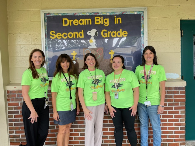 RosewoodMagnet's tweet photo. I want to be in second grade! These Panthers are Pawsome and ready for the first day of school! #1school https://t.co/WOrMOOtQM6