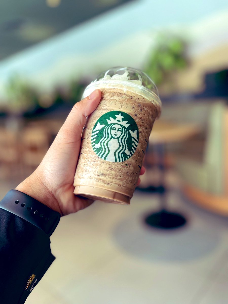 jaby_0714's tweet image. Chillin’ at friday aftie!

#TGIF
#Starbucks 
#Javachip