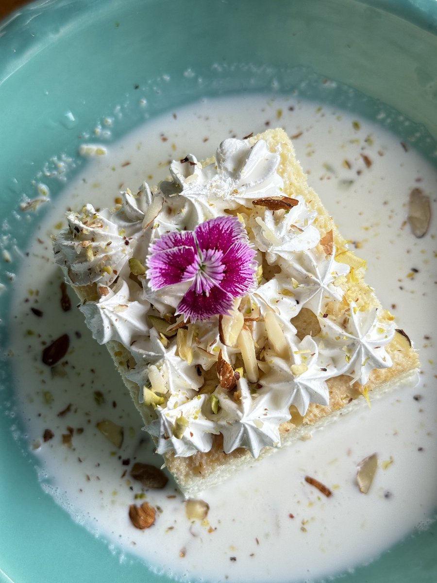 KlickTale's tweet image. #tresleches #seradura #thebierlibrary #tblvolume2