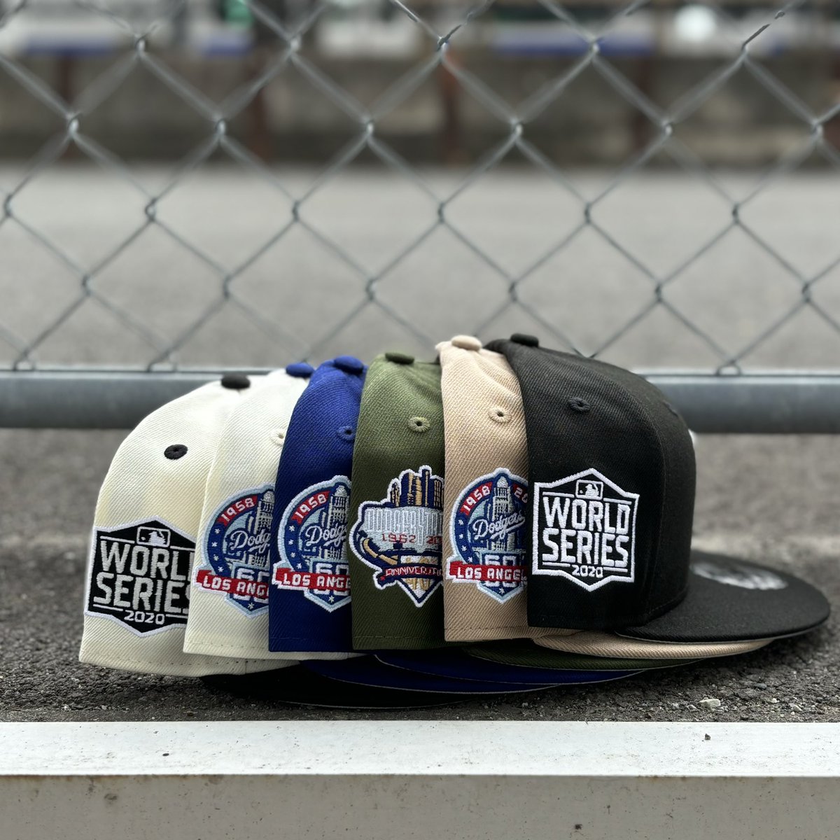 yo_teezy's tweet photo. NEW ERA 9FIFTY UPSIDE DOWN新作US別注到着です‼︎ #SOULON #NEWERA https://t.co/r0AZNSPNOT