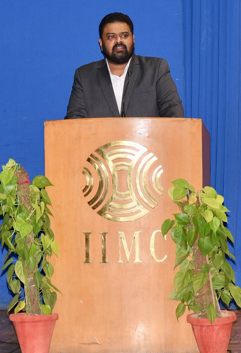 IIMC_India's tweet photo. #IIMCOrientation24
Shri @PrasadScribe, Business Head, Times Internet, emphasized the importance of prioritizing meaningful storytelling over chasing virality during the #IIMCOrientationProgramme24. He said: “It’s more important to be accurate than to be fast & first.” https://t.co/w4gB7OMHCQ