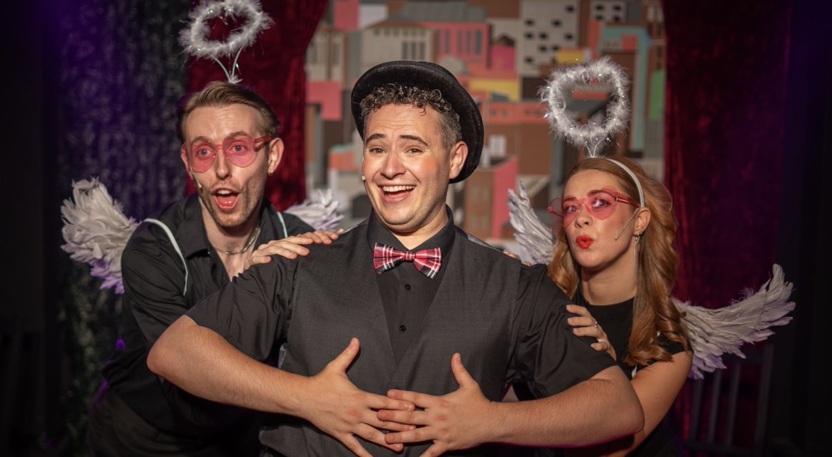 #THEATRE #REVIEW First Date <a href="/OldJointStock/">Old Joint Stock Pub & Theatre</a> "a fine job in presenting this comedic rollercoaster of a musical" ⭑⭑⭑⭑ thereviewshub.com/first-date-old…  #Birmingham