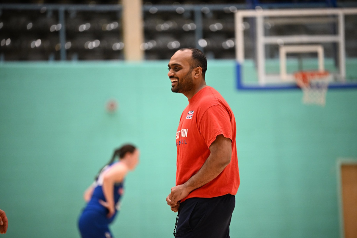 bballengland's tweet image. Krumesh Patel is a British basketball pioneer with a career that has already seen multiple successes. 

He spoke with BE Future Youth Committee Member Esha Nayar this South Asian Heritage Month.

ow.ly/UrKr50SUv7Q
