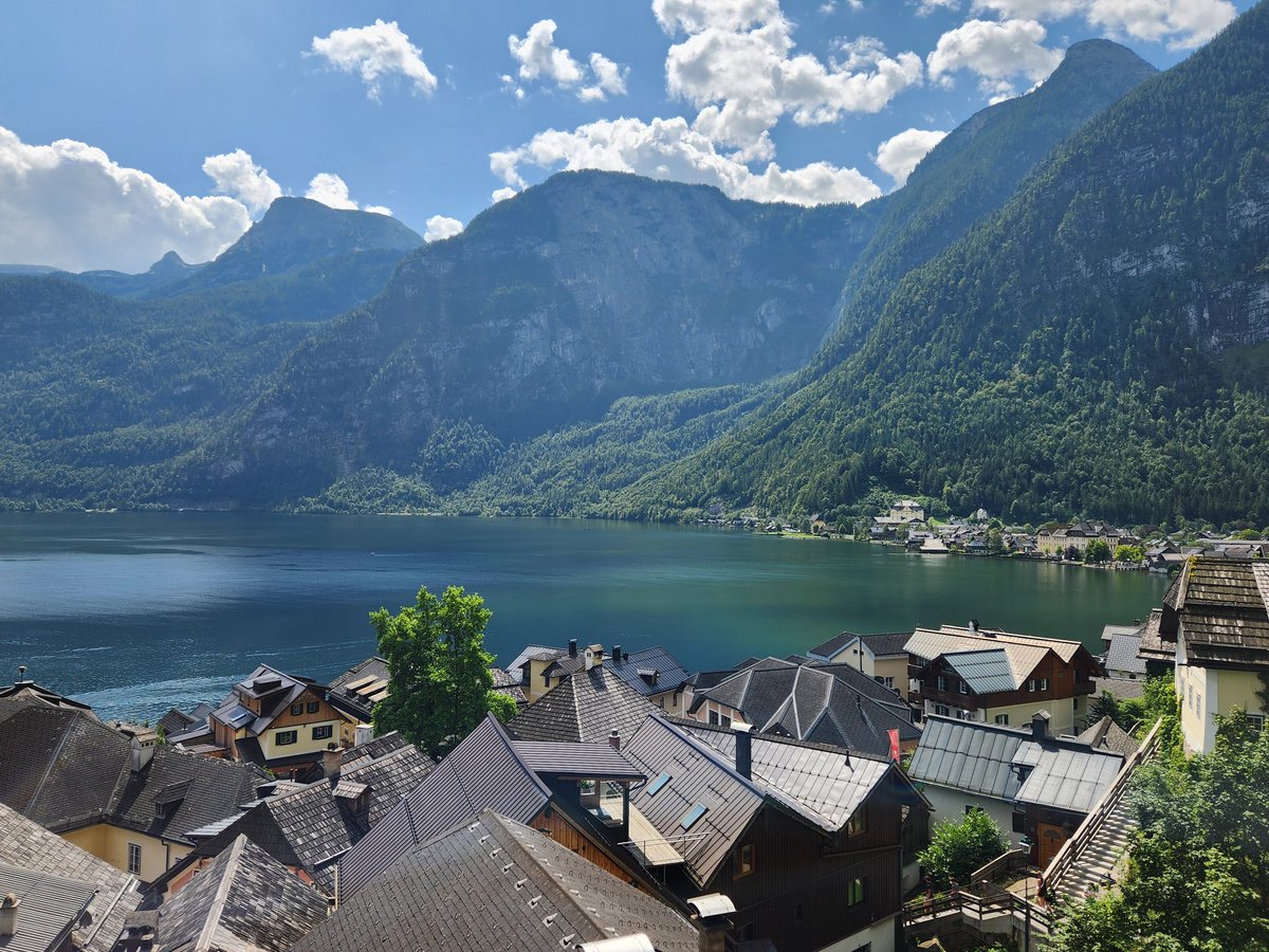 Feeling a lot of feelings. Having a great time in Vienna, but was so excited for tonight! #okbutnotfine #ViennaTStheErasTour