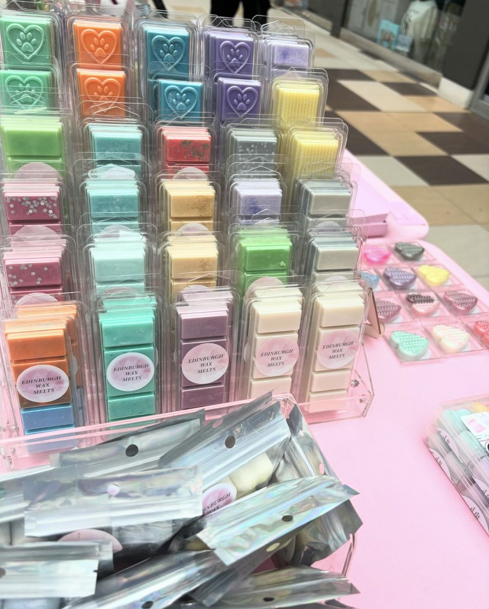 Edinburgh Wax Melts are popping up at Waverley Market for just one day! Don’t miss the chance to explore their beautiful collection of handmade, eco-friendly soy wax melts - vegan and cruelty-free ✨