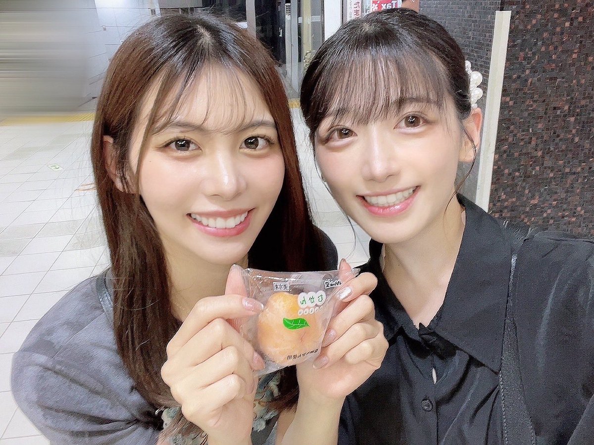 ainacchi_35's tweet photo. 時間あっという間すぎて楽しかった😏🫶🏻

帰り際むかん買ってくれた♡♡
ありがとりこちゃん🍊

お互いにいっぱいしゃべりました。笑 https://t.co/ZkVqiXMcMA