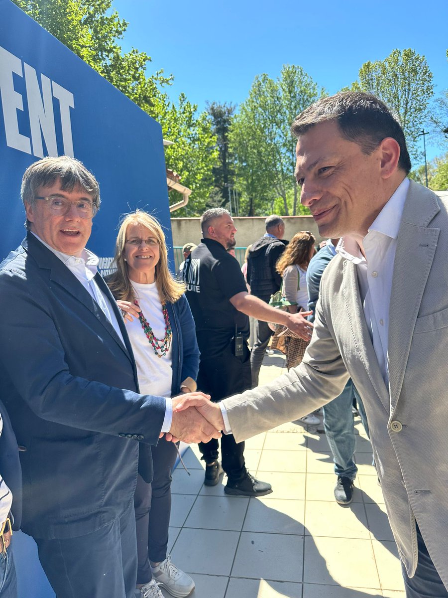 carrionangelats's tweet photo. El MHP @KRLS té tot el meu agraïment i suport per la determinació i defensa de la identitat i nació catalanes que és compatible amb la resolució de la resta de preocupacions dels nostres ciutadans #junts #diaadia #atotes #PresidentPuigdemont https://t.co/p8hDcQWdUv