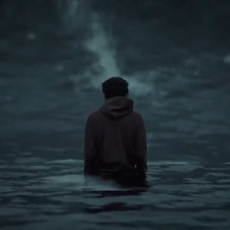 I adore how he sticks to the same style everytime he does something more soft and personal :')