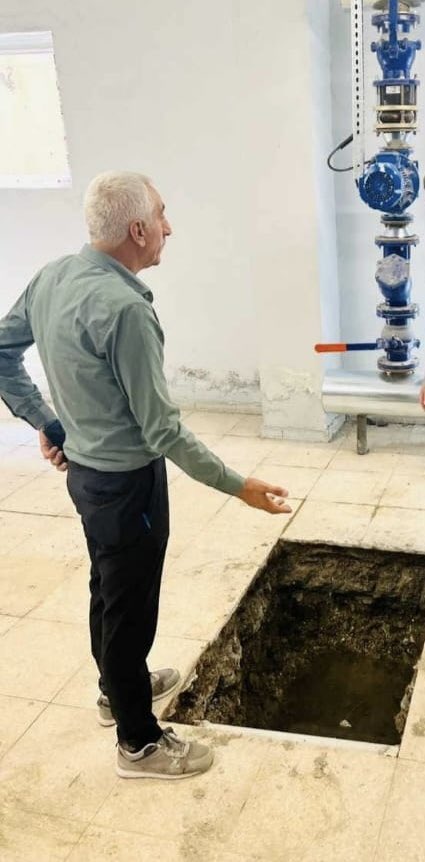 MALAZGİRT DEVLET HASTANESİ SUYUN ÜZERİNDE YAPILMIŞ HERKESTEN SAKLARSINIZ BENDEN SAKLAYAMAZSINIZ 
BEN ÖNER ERGÜN’ÜM KİM DEVLETİ ZARARA UĞRATTIYSA BUNUN HESABINI VERECEK VE 10 YILDIR BU MİLLET HASTANENİN BİTİMİNİ BEKLİYORDU VE SU ÜSTÜNDE YAPILAN 
YENİ HASTAHANE 
<a href="/saglikbakanligi/">T.C. Sağlık Bakanlığı</a>