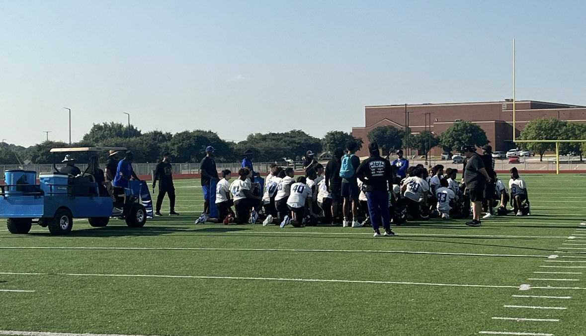 SummitFB's tweet photo. Great first week of practice with the Frosh! Weโll see all Jags on Monday! #TSITS https://t.co/f9suPF2KFm