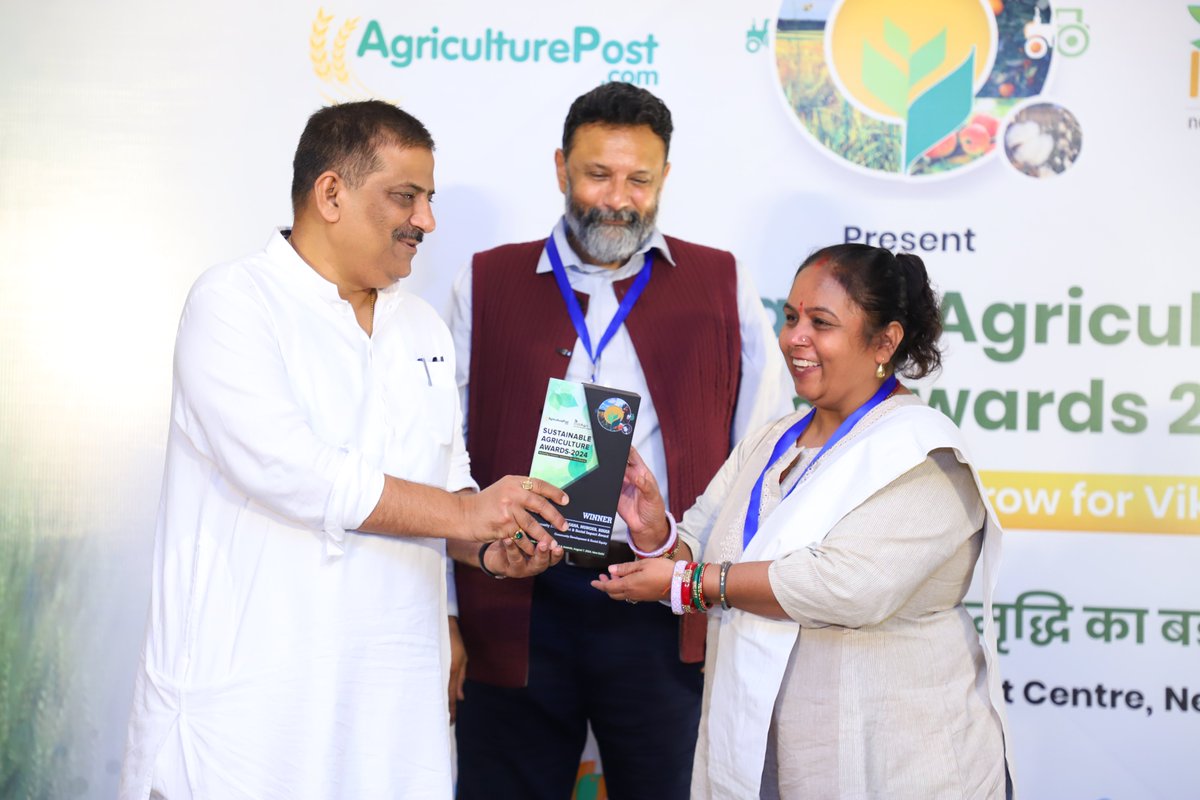 GreyMattersPR's tweet photo. #SustainableAgriSummitAwards2024

Congratulations to Suman Saha from #Munger district in #Bihar on winning the Community Engagement &amp; Social Impact Award for contributing towards community development &amp; social equity.

#SustianableAgriculture #FarmingforFuture https://t.co/Kfz2MBEo1i