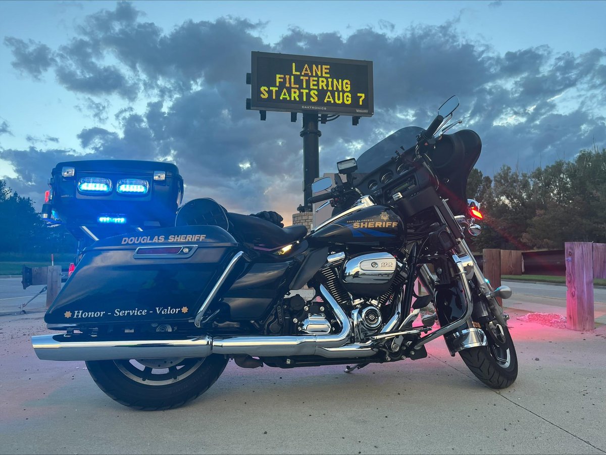 dcsheriff's tweet photo. Have you heard about lane filtering for motorcycles? It is now legal in Colorado. What about lane splitting?  Lane splitting is NOT legal in Colorado. Filtering and splitting are two different things, and the motoring public needs to understand the rules to ensure everyone's safety on our roadways.

From Colorado State Patrol: Lane filtering is the act of a rider passing a vehicle in the same lane but only when that vehicle and any traffic in adjacent lanes are at a complete stop. Lane splitting is prohibited in Colorado, and it is the act of operating a motorcycle between two rows of moving traffic or stopped traffic traveling in the same direction. It typically involves riding the motorcycle down the painted line dividing the lanes on either side.

One of the biggest differences between lane splitting and lane filtering comes down to the movement of the surrounding vehicles.  

Keep your eyes on the road and be aware of what or who is around you.

📸: Deputy Vincent