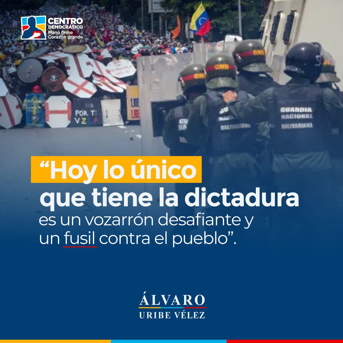 CeDemocratico's tweet photo. “El Libertador decía que aquello que más rabia genera en el pueblo es la indulgencia de los tribunales con aquellos que quieren la esclavitud. Ojalá esas frases del discurso que envió al Congreso de Angostura llegaran a los oídos de los jueces de Venezuela, para que la justicia venezolana se rebele y haga justicia y no siga de apéndice de la dictadura”

Álvaro Uribe Vélez