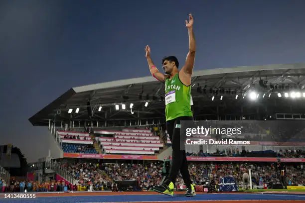 28Moeed's tweet photo. Bravo Arshad Nadeem!🥇🇵🇰

Dans un moment historique des Jeux olympiques de Paris 2024, la star pakistanaise du javelot Arshad Nadeem a réécrit les 118 ans d'histoire des Jeux avec une performance extraordinaire lors de la finale du lancer du javelot.

#olympics 
#arshadnadeem https://t.co/Kf7h1uoMtG