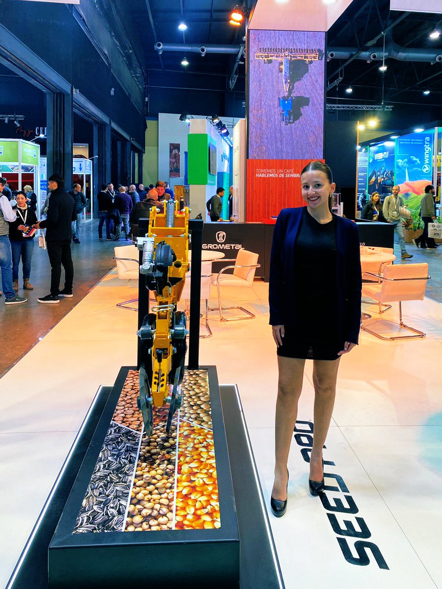 Quasimodoap's tweet image. Presentes en una edición de #Aapresid2024 en @LaRural_BsAs acompañando a @AgrometalArg