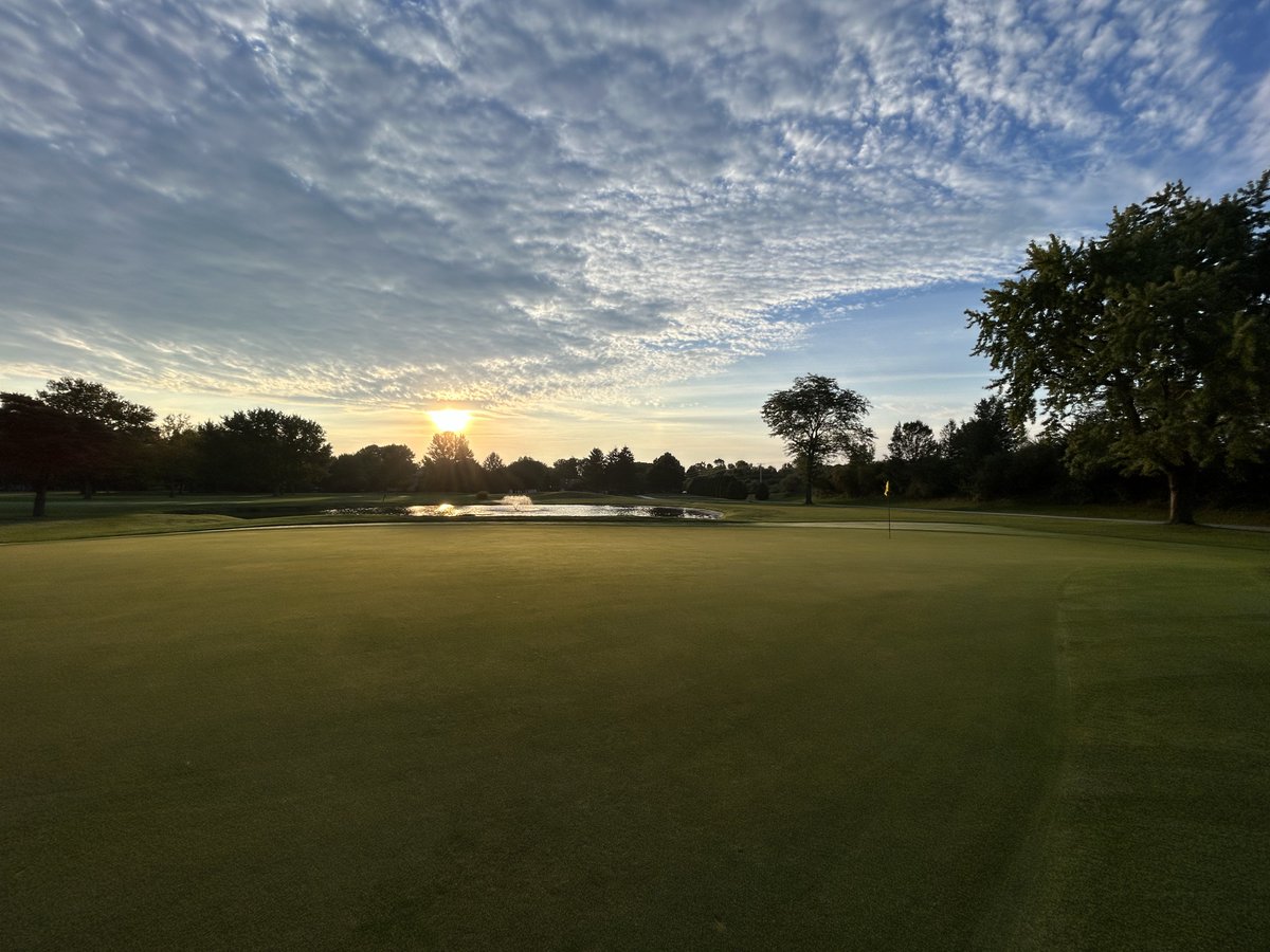 NErvTurf's tweet photo. Prepped for round 1.🏌🏽♂️#DifferentPlace https://t.co/IHjatpiS0J