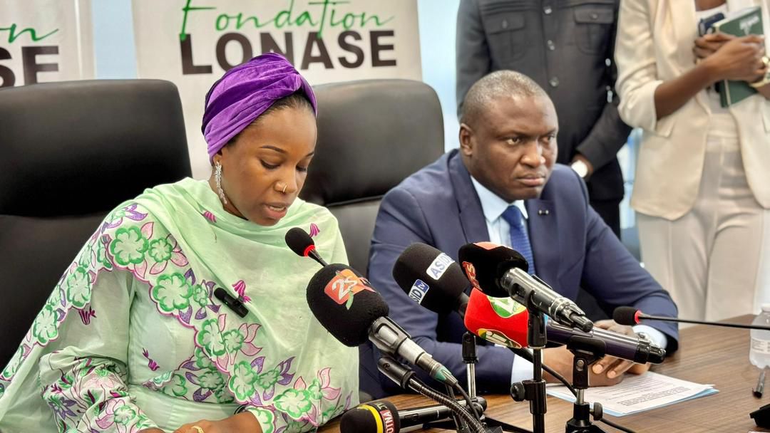 Fatima_Mbengue1's tweet image. L' #ONPN vient d'obtenir 25 millions de francs CFA grâce à la Loterie nationale sénégalaise (LONASE). Les deux structures viennent en effet de sceller un partenariat stratégique visant à améliorer la situation des pupilles de la nation et à faciliter leur insertion…