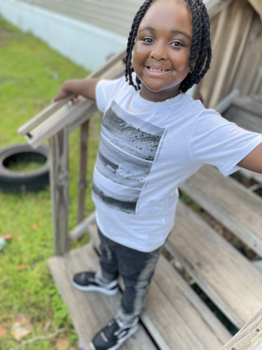 JugginDayz84w's tweet image. #fashionnovajeans #reeboks we coming for that modeling deal 💙💪🏾🙏🏾